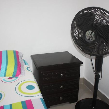 Apartamentos Excelente Ubicacion Медельин Экстерьер фото