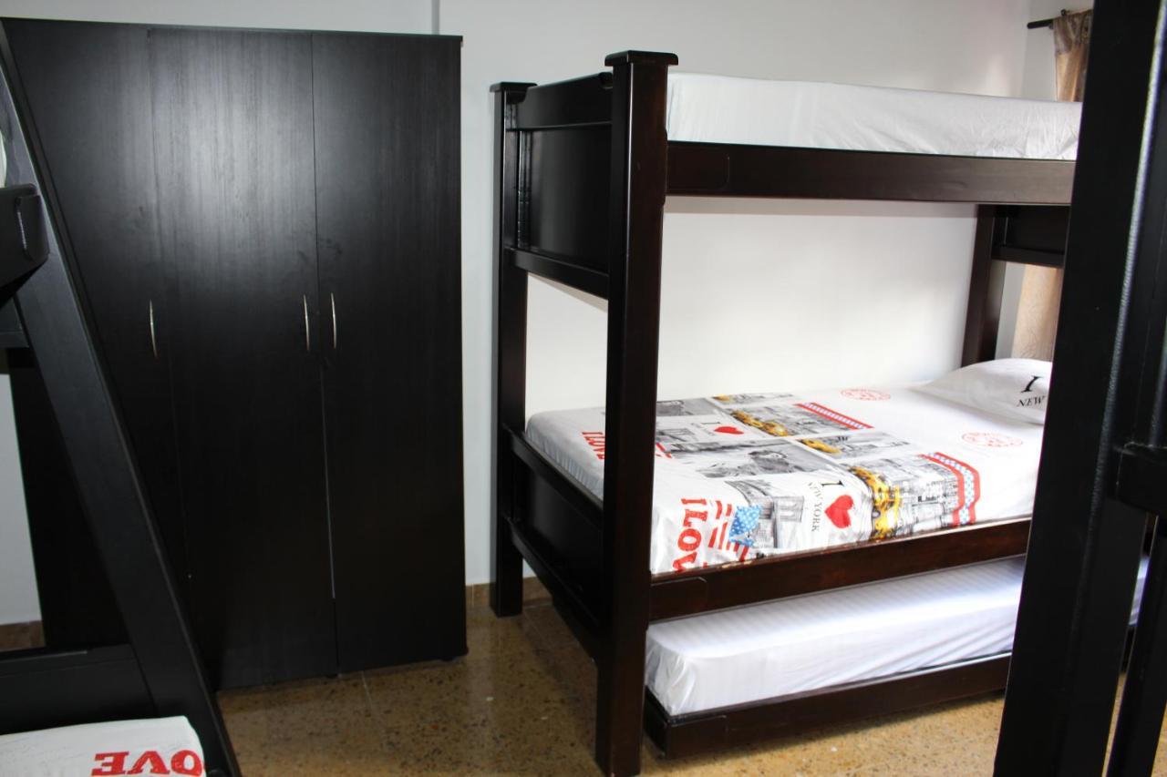 Apartamentos Excelente Ubicacion Медельин Экстерьер фото
