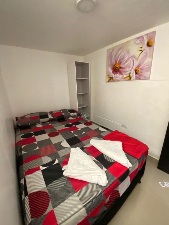 Apartamentos Excelente Ubicacion Медельин Экстерьер фото