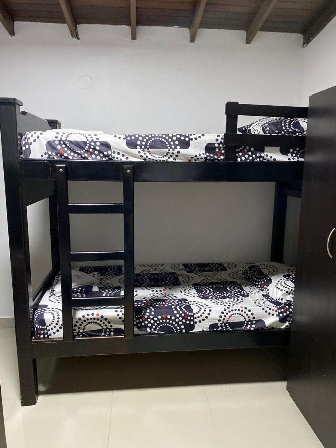 Apartamentos Excelente Ubicacion Медельин Экстерьер фото