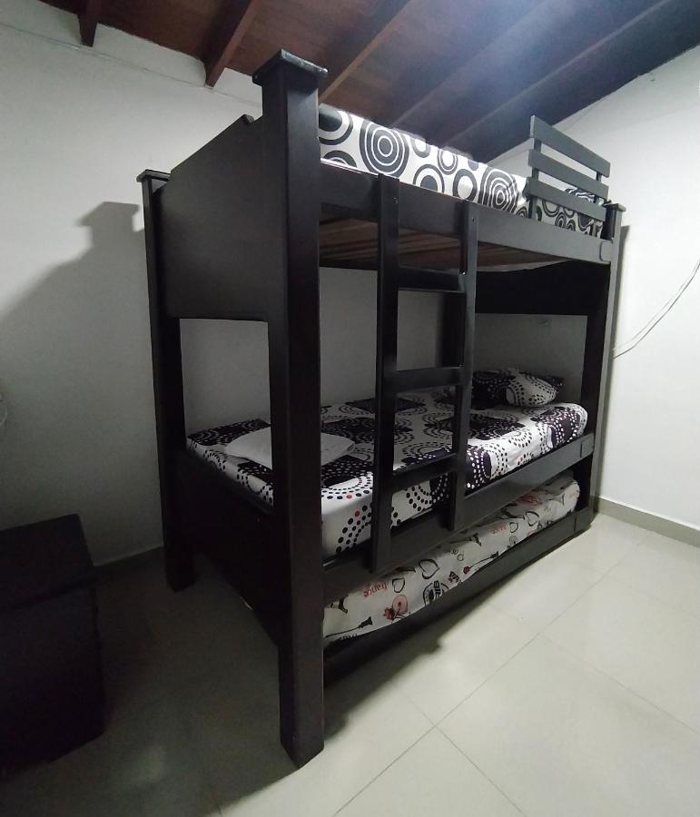 Apartamentos Excelente Ubicacion Медельин Экстерьер фото