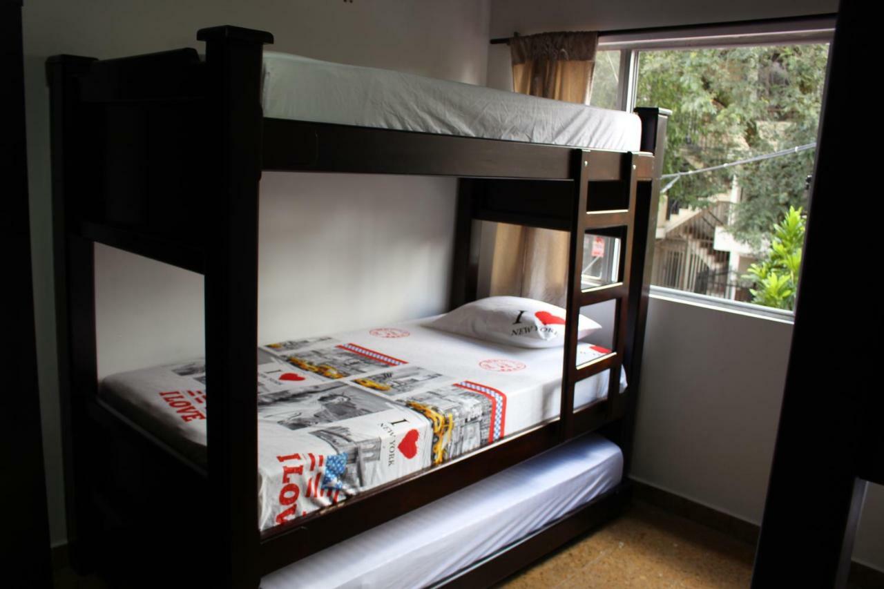 Apartamentos Excelente Ubicacion Медельин Экстерьер фото