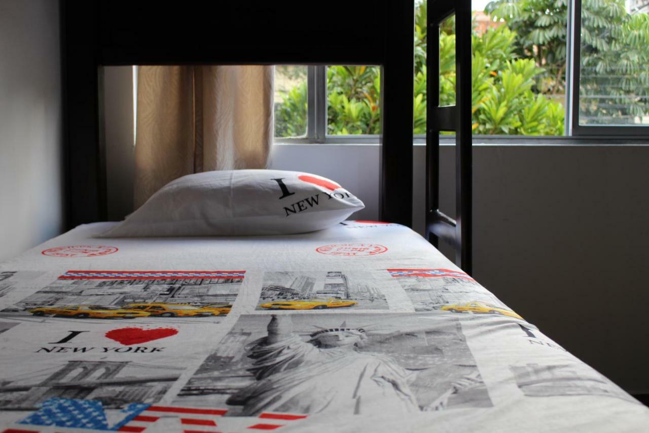 Apartamentos Excelente Ubicacion Медельин Экстерьер фото